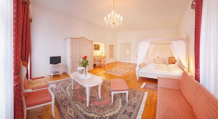 רוז'מברק נאד וויטאבו Hotel Ruze חדר תמונה