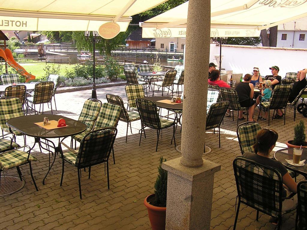 רוז'מברק נאד וויטאבו Hotel Ruze מראה חיצוני תמונה