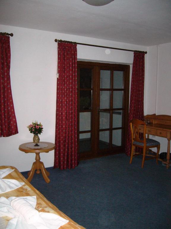 רוז'מברק נאד וויטאבו Hotel Ruze חדר תמונה