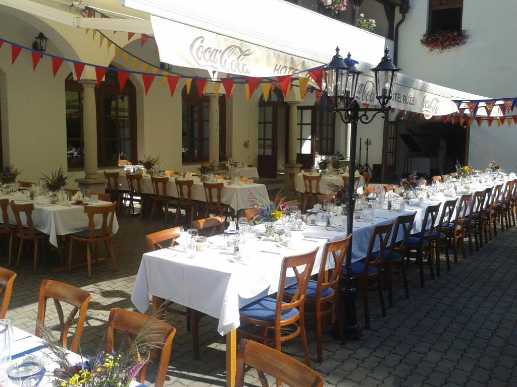 רוז'מברק נאד וויטאבו Hotel Ruze מראה חיצוני תמונה